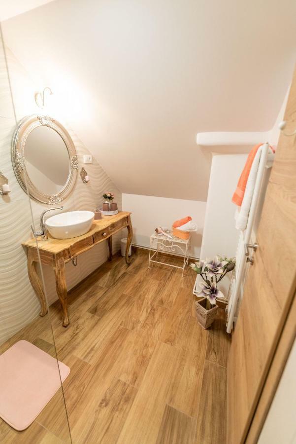 Apartmaji Urska Лашко Екстер'єр фото